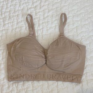 Kindred Bravely Sublime® Hands-Free Pumping & Nursing Bra